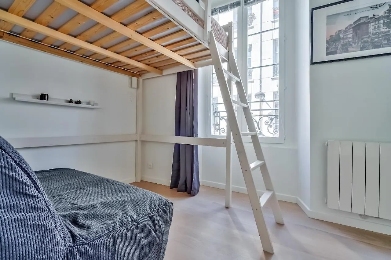 Apartment Cute Mezzanine Studio In The Heart Of Paris